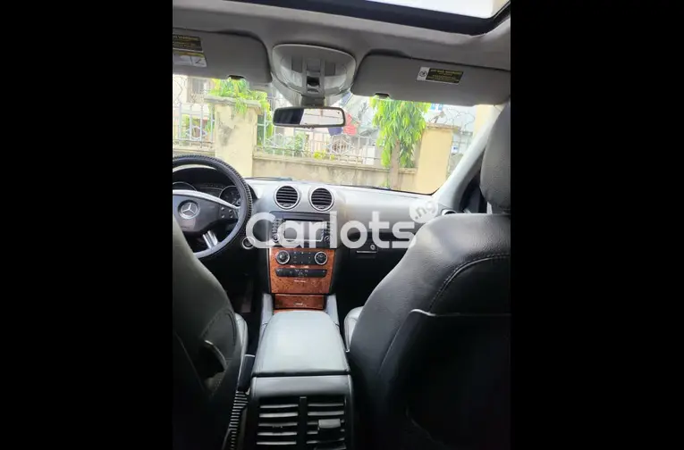 Nigerian Used TOKS STANDARD 2008 MERCEDES BENZ ML350 for sale in Abuja, FCT - photo 4 of 7