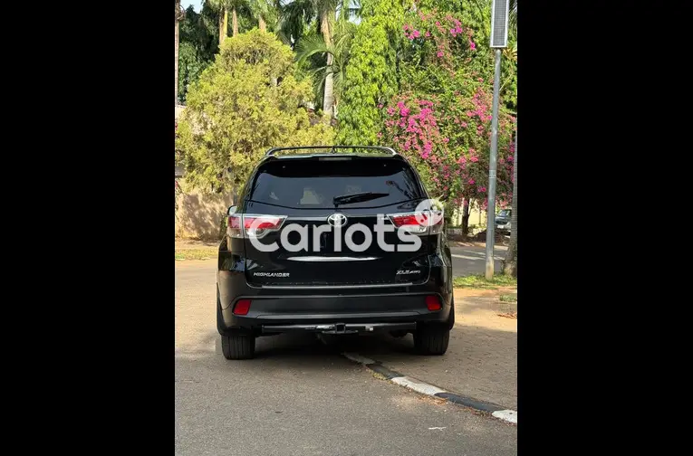 FOREIGN USED 2014 TOYOTA HIGHLANDER XLE for sale in Abuja, FCT - photo 6 of 7