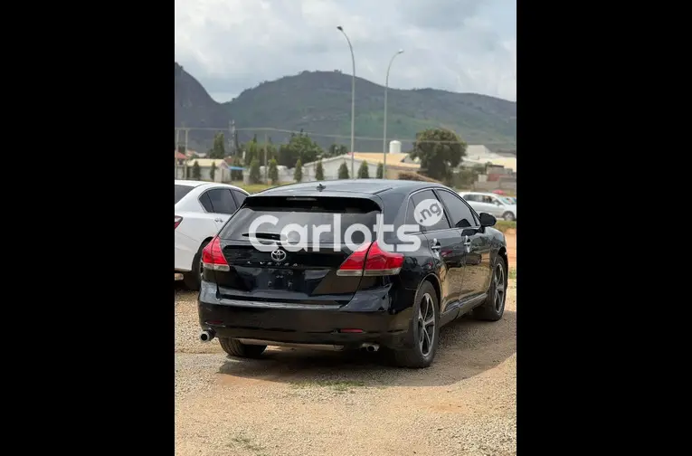 Nigerian Used 2010 TOYOTA VENZA FULL OPTION for sale in Abuja, FCT - photo 6 of 7