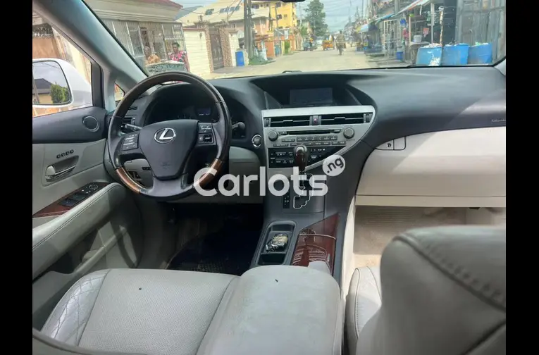FOREIGN USED 2011 LEXUS RX350 for sale in Lagos, Lagos - photo 3 of 7