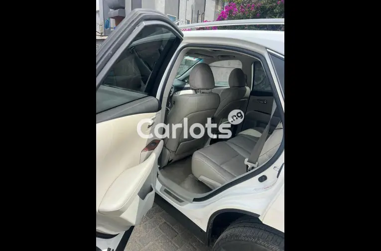 FOREIGN USED 2011 LEXUS RX350 for sale in Lagos, Lagos - thumbnail 6