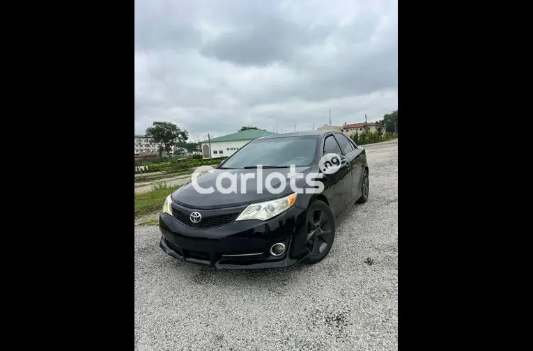 2013 KEYLESS TOYOTA CAMRY V6 - 1/4
