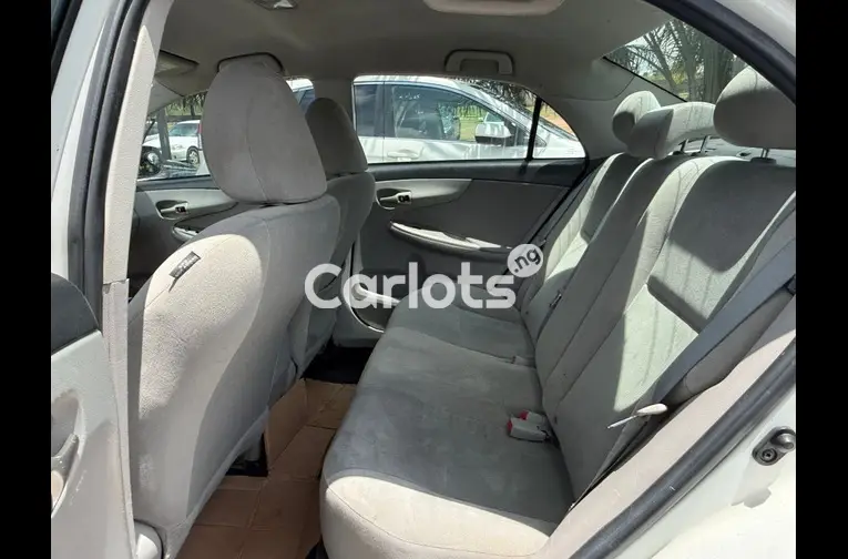 Nigerian used Toyota Corolla 2012 for sale in Garki, FCT - photo 3 of 5