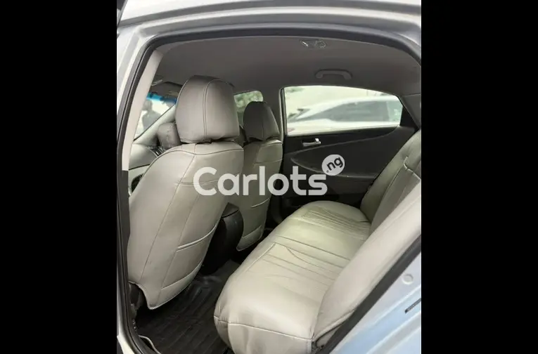 2012 HYUNDAI SONATA - 6/7