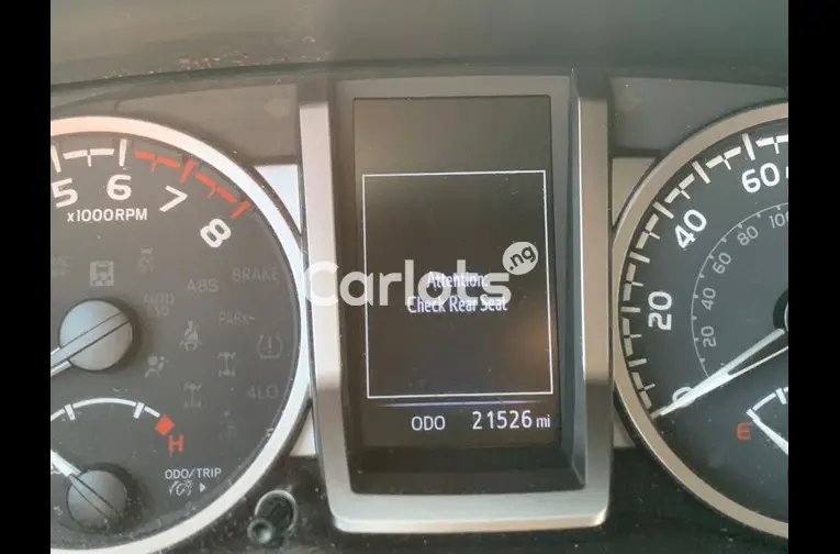 FOREIGN USED 2023 TOYOTA TACOMA TRD OFF-ROAD - 2/7