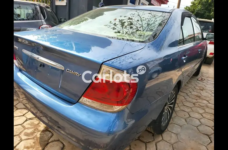 CLEAN REGISTERED 2004 TOYOTA CAMRY FULL OPTION - 6/7