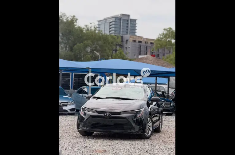 2024 TOYOTA COROLLA