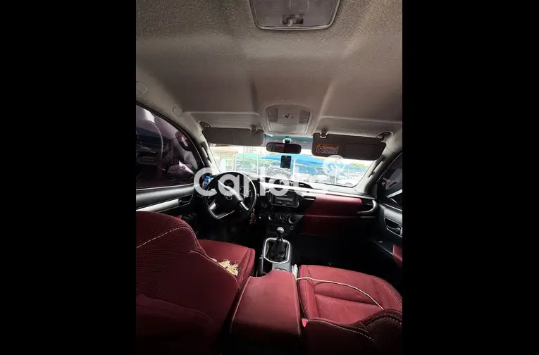 2021 TOYOTA HILUX for sale in Abuja, FCT - thumbnail 2