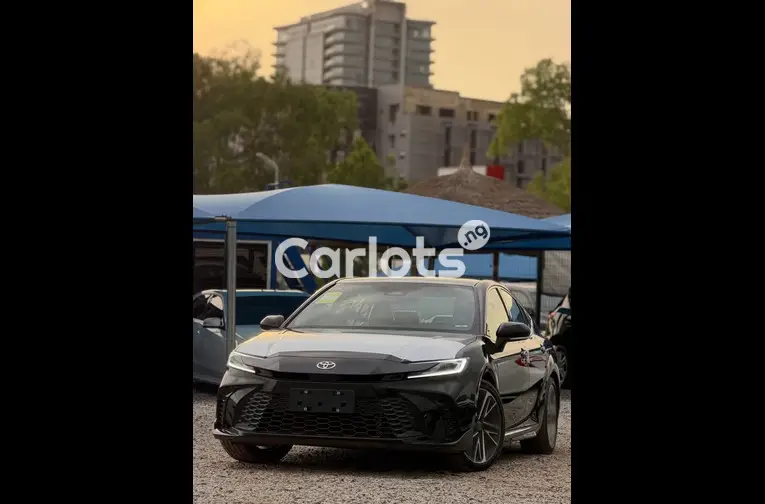 2025 TOYOTA COROLLA - 1/7