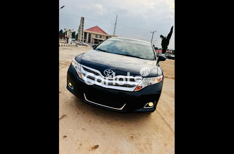 2012 TOYOTA VENZA FULL OPTION - 1/7