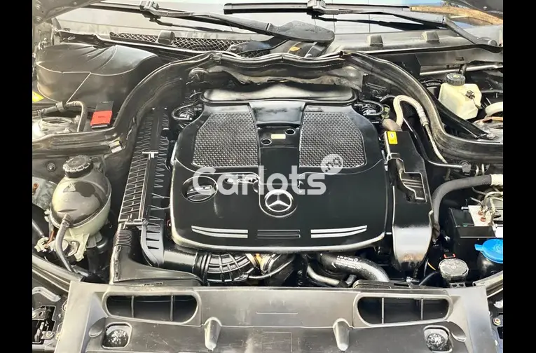 Foreign Used 2013 MERCEDES BENZ C300 for sale in Abuja, FCT - photo 7 of 7