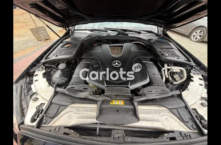 Nigerian Used 2015 MERCEDES BENZ C400 for sale in Abuja, FCT - thumbnail 7