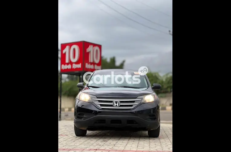 Nigerian Used 2013 HONDA CRV for sale in Kaduna - thumbnail 2