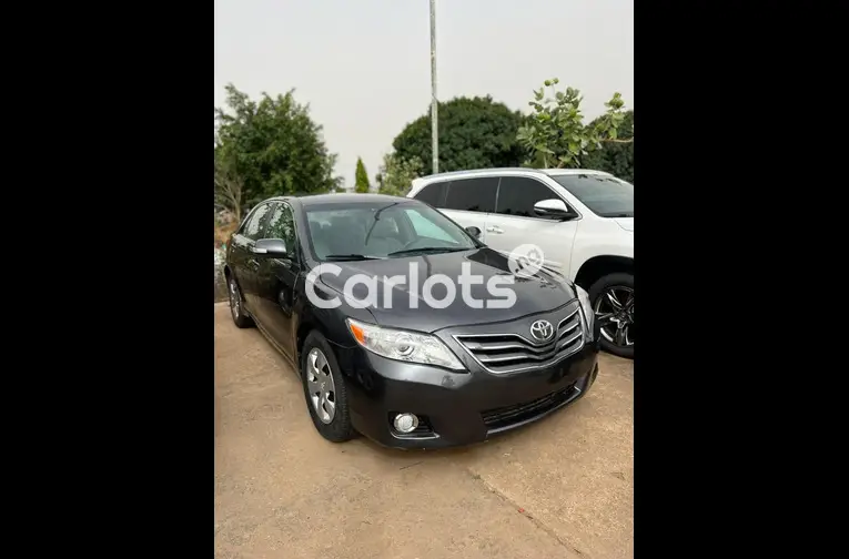 2011 TOYOTA CAMRY XLE for sale in Kaduna, Kaduna - photo 1 of 6