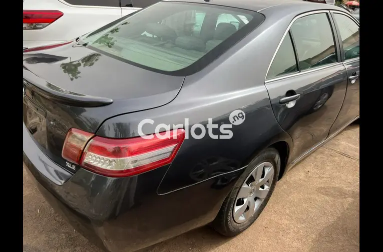 2011 TOYOTA CAMRY XLE for sale in Kaduna, Kaduna - thumbnail 6