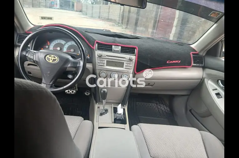 Nigerian Used 2010 TOYOTA CAMRY SE for sale in Abuja, FCT - photo 3 of 6