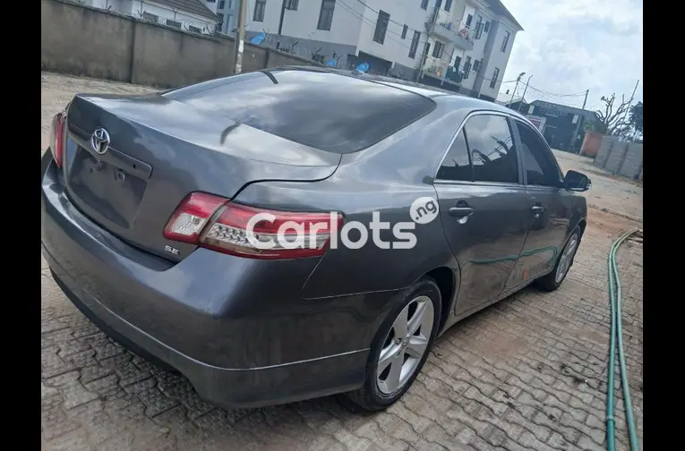 Nigerian Used 2010 TOYOTA CAMRY SE for sale in Abuja, FCT - photo 5 of 6
