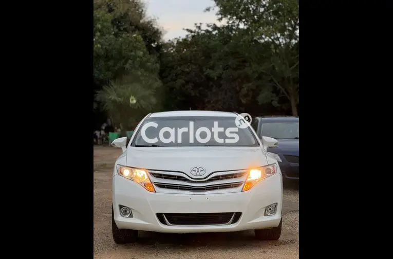 FOREIGN USED 2015 TOYOTA VENZA for sale in Abuja, FCT - photo 2 of 7