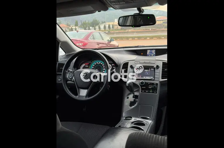FOREIGN USED 2015 TOYOTA VENZA for sale in Abuja, FCT - thumbnail 3