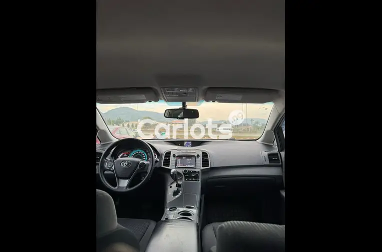 FOREIGN USED 2015 TOYOTA VENZA for sale in Abuja, FCT - thumbnail 4