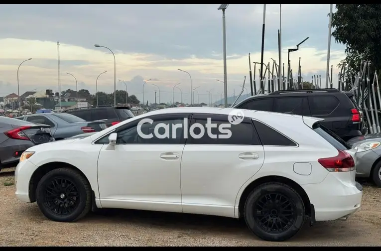 FOREIGN USED 2015 TOYOTA VENZA for sale in Abuja, FCT - thumbnail 6