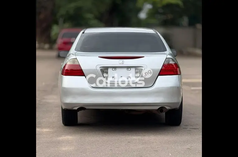 Nigerian Used 2007 HONDA ACCORD DC for sale in Kaduna - thumbnail 5