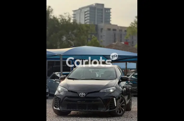 2018 TOYOTA COROLLA - 1/6