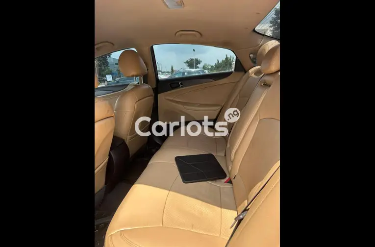 Foreign used standard Hyundai Sonata 2012 model for sale in Abuja, FCT - thumbnail 5
