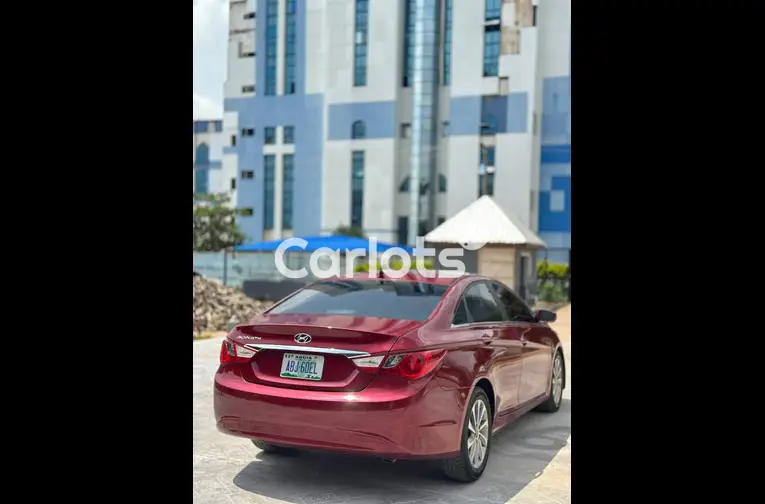 Foreign used standard Hyundai Sonata 2012 model for sale in Abuja, FCT - photo 7 of 7