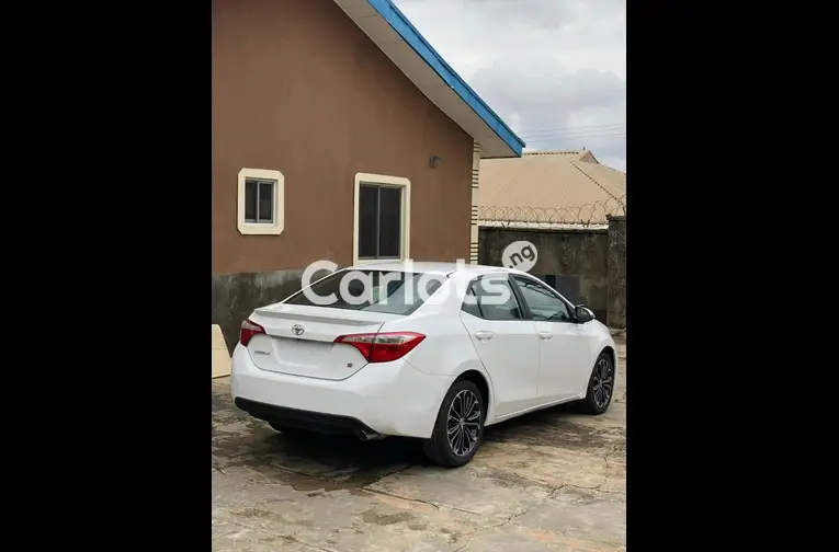 FOREIGN USED 2014 TOYOTA COROLLA S - 6/7