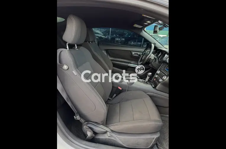 Foreign Used 2016 Ford Mustang - 3/5