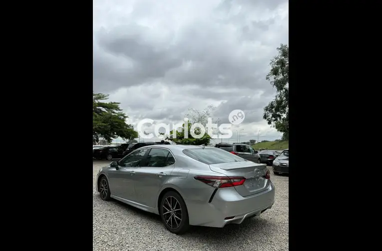 FOREIGN USED 2021 TOYOTA CAMRY SE - 6/7