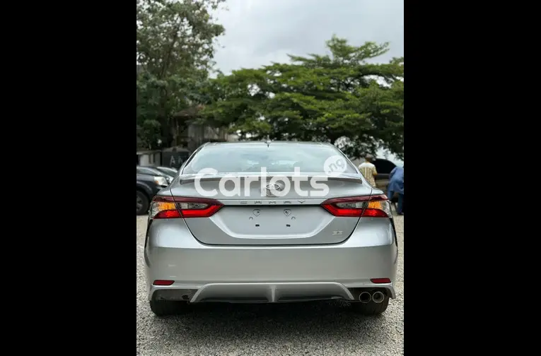 FOREIGN USED 2021 TOYOTA CAMRY SE for sale in Abuja, FCT - thumbnail 7