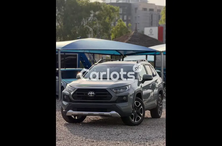Foreign Used 2020 Toyota RAV4 - 1/7