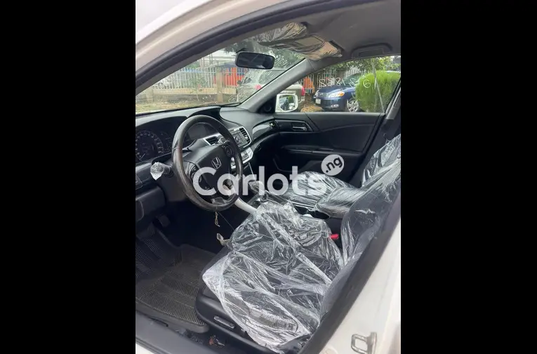 FOREIGN USED 2014 HONDA ACCORD SPORT for sale in Kaduna - thumbnail 3