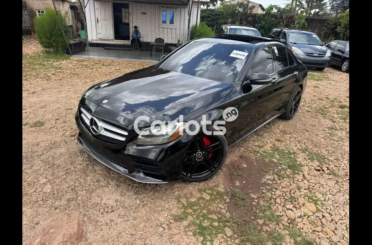 FOREIGN USED 2016 KEYLESS MERCEDES BENZ C300 for sale in Kaduna - photo 2 of 7