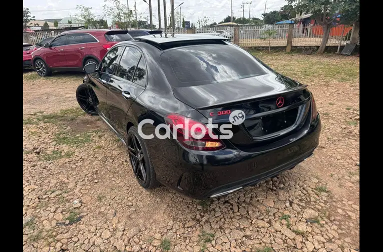 FOREIGN USED 2016 KEYLESS MERCEDES BENZ C300 for sale in Kaduna - thumbnail 7
