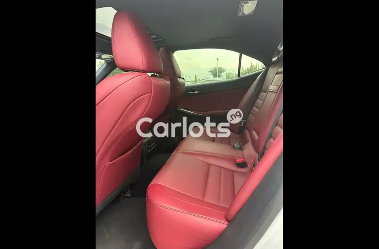 Foreign used Lexus Is350 Fsport 2016 model for sale in Abuja, FCT - thumbnail 3