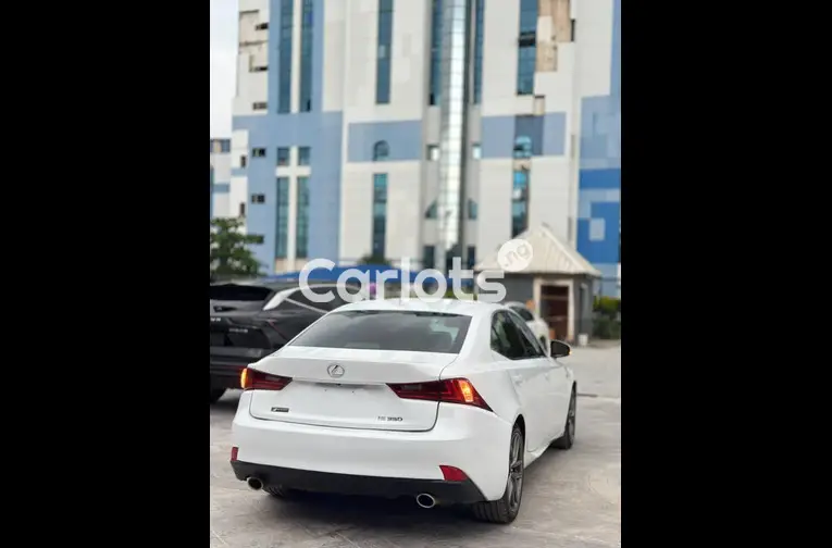 Foreign used Lexus Is350 Fsport 2016 model for sale in Abuja, FCT - thumbnail 4