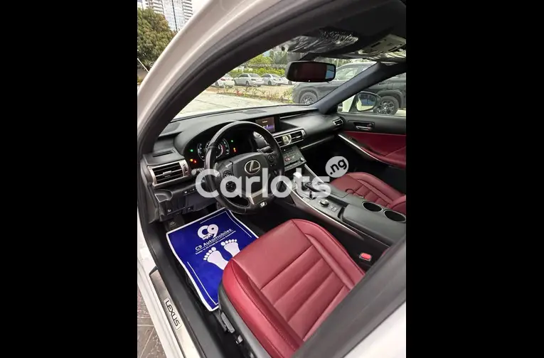 Foreign used Lexus Is350 Fsport 2016 model for sale in Abuja, FCT - thumbnail 5