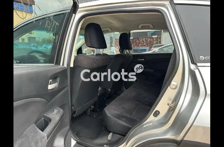 FOREIGN USED 2012 HONDA CRV for sale in Kaduna - photo 4 of 7
