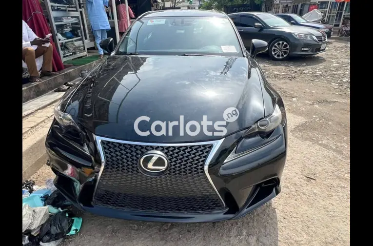 2016 Lexus IS 350 F-Sport - 1/7