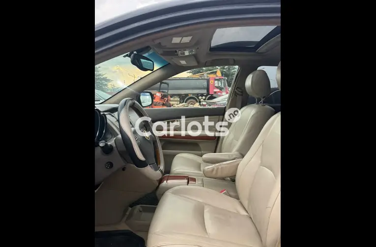 2006 LEXUS RX330 - 2/5