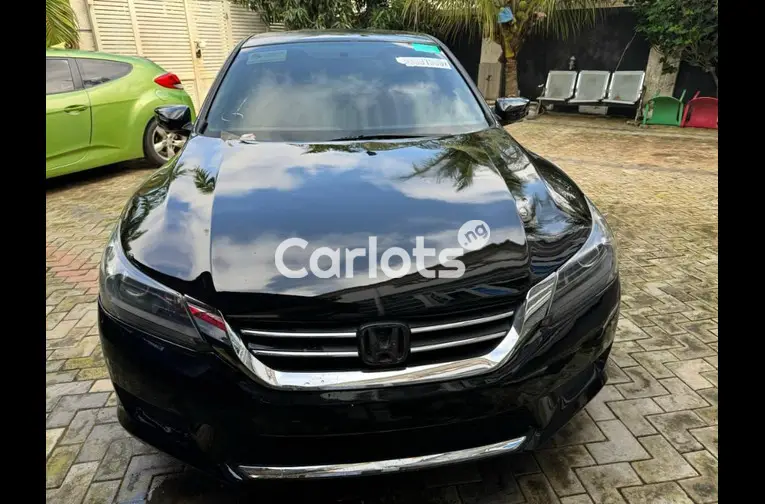 FOREIGN USED 2013 HONDA ACCORD - 1/7