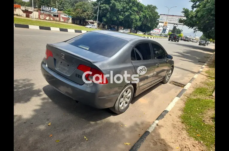 Nigerian Used HONDA CIVIC 2007 for sale in Garki, FCT - photo 5 of 7