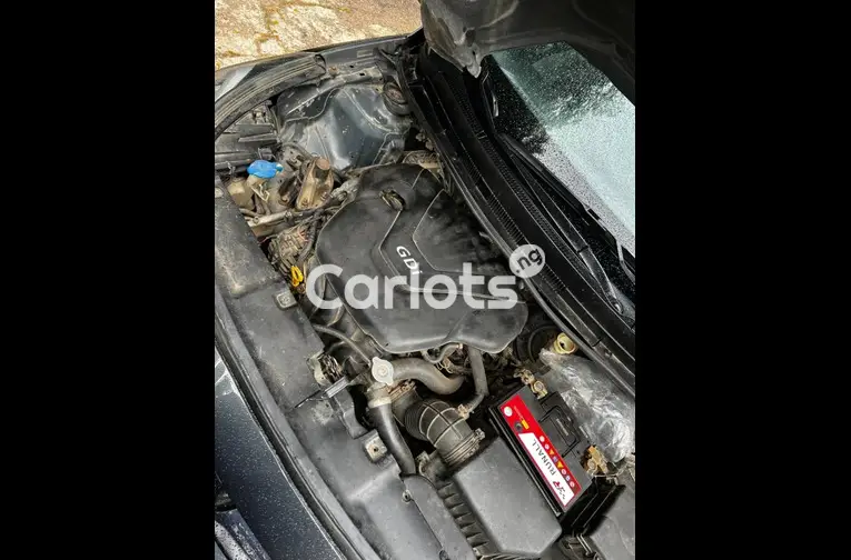 Nigerian Used HYUNDAI ACCENT 2013 for sale in Kano - thumbnail 2