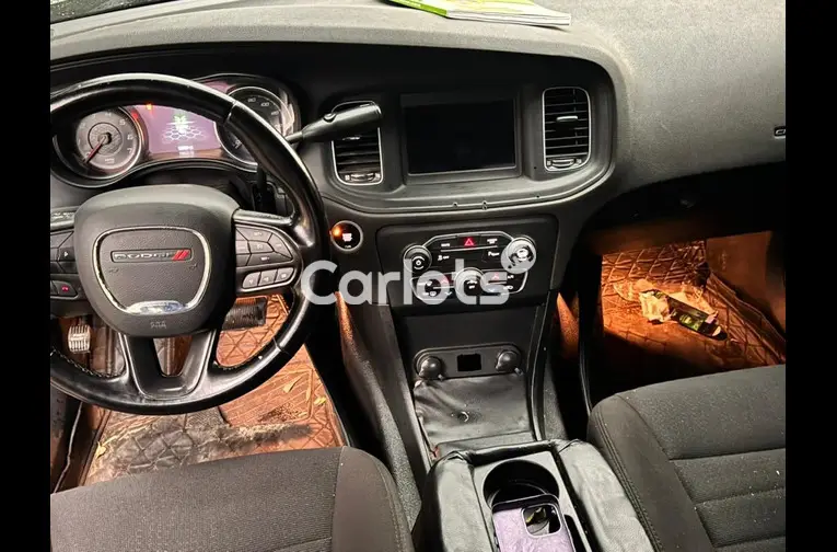 Used Dodge Challenger 2020 - 2/7