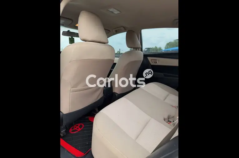 Extremely Clean 2014 Toyota Corolla - 5/7