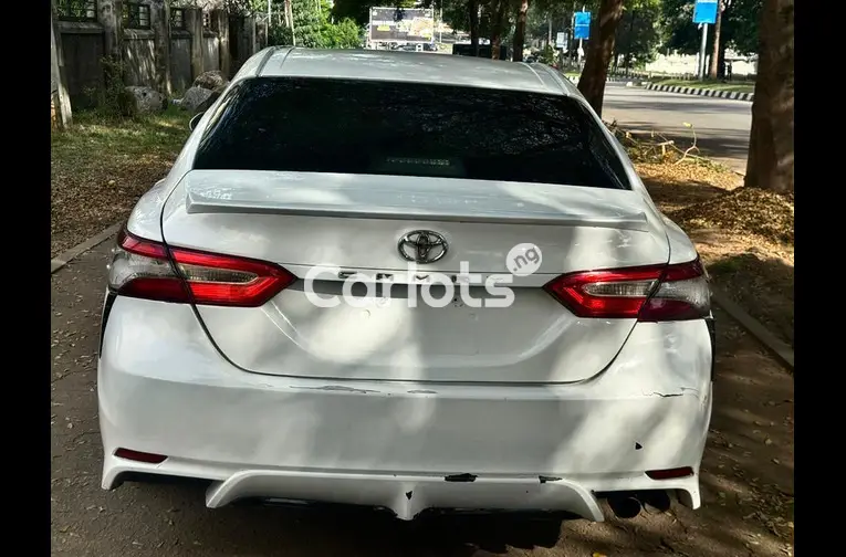 Nigerian Used 2018 TOYOTA CAMRY SE for sale in Abuja, FCT - photo 7 of 7