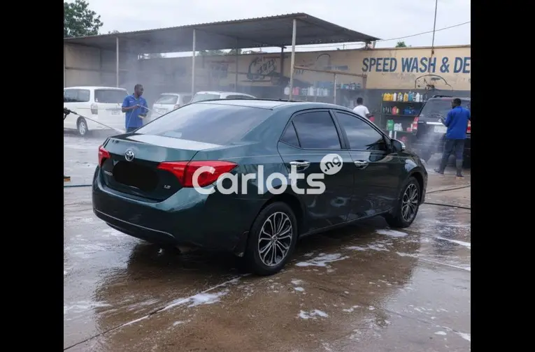 Nigerian Used 2018 UPGRADED TOYOTA COROLLA LE for sale in Kaduna - photo 6 of 7